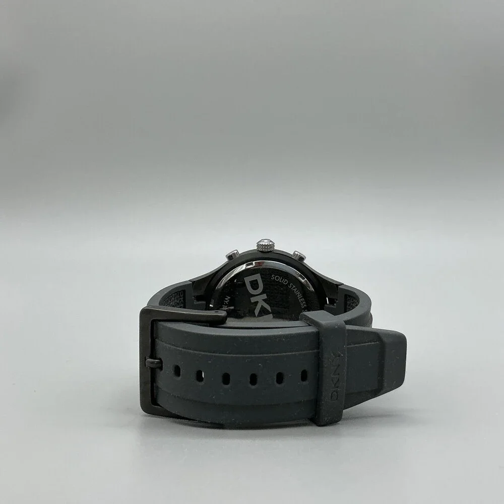 DKNY Mens Watch 42mm Black Dial Chronograph Date Sport NY-1470 New Battery